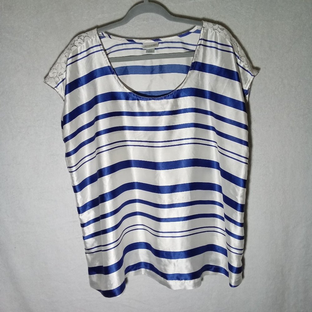 🌕Motherhood Maternity Blue And White Stripe Polyester Top, Size L Lace
